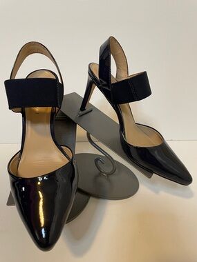 EUC Antonio Melani Navy Patent Slingback Pointed-Toe Pumps - Sz 8.5